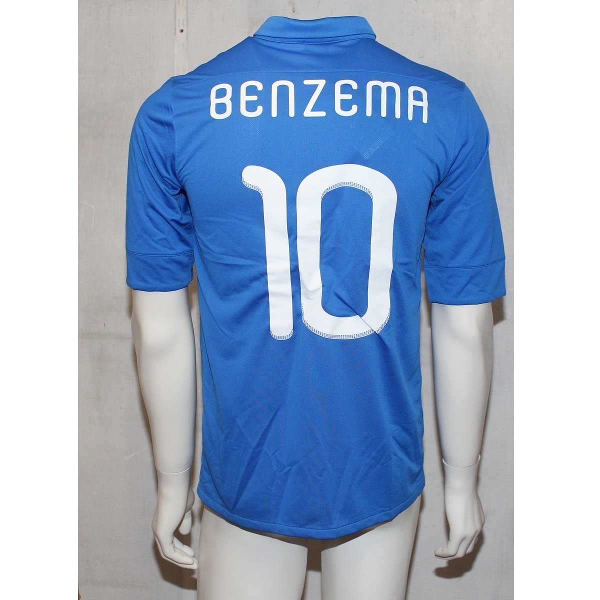Nike Team Jersey Benzema 10 - Fodboldtrøje på udsalg