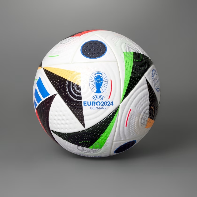 EURO 2024 Officiel Kampbold fra Adidas - Bestil nu!