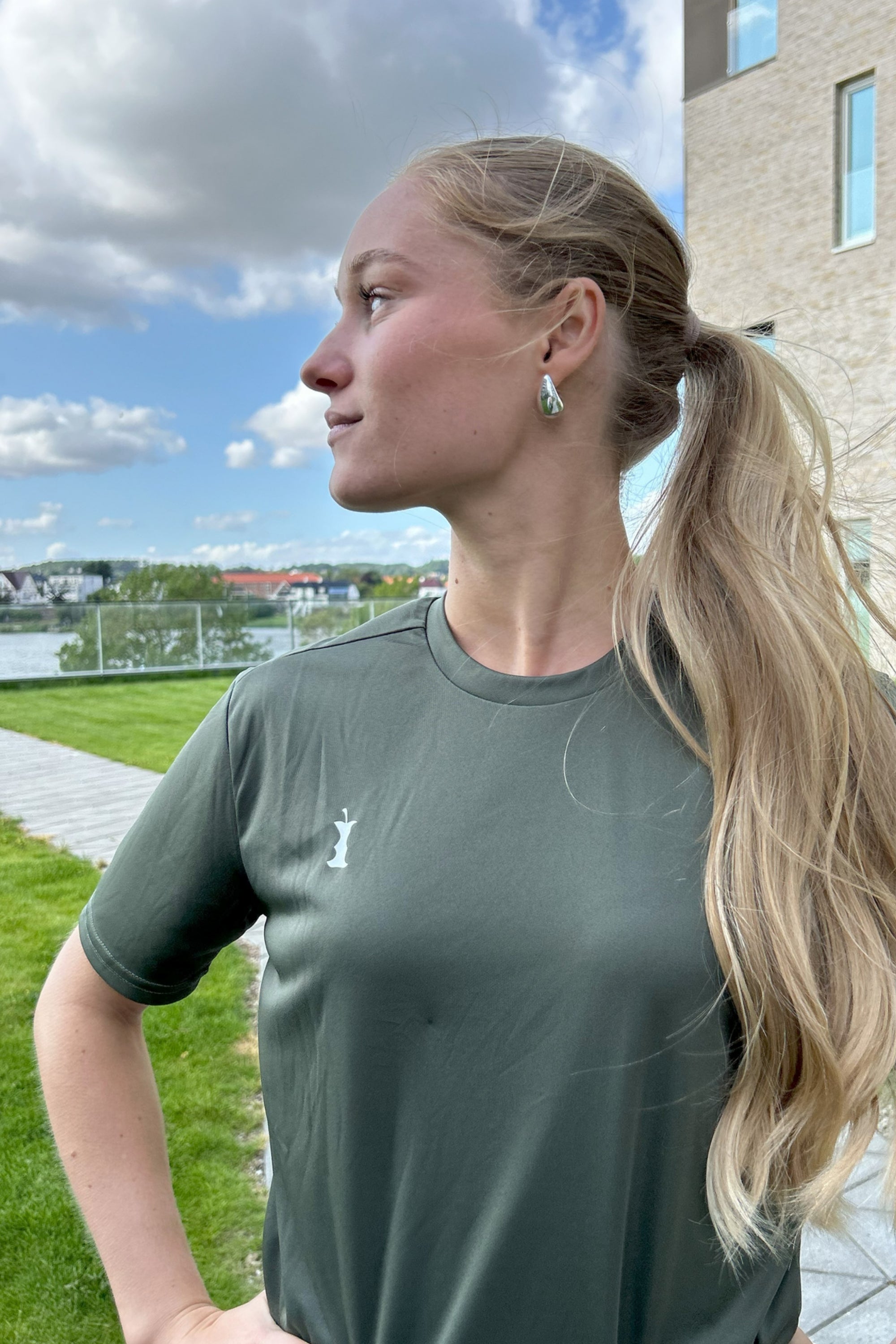 Nowayback T-shirt i Lark Green – Perfekt til sport og fritid